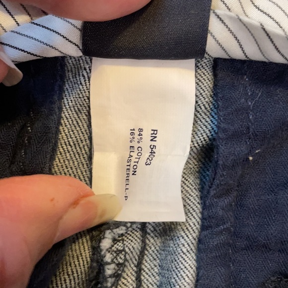 Gap curvy jeans dark wash jr women’s size 1 regular Flare low rise RN 54023 EUC - Picture 15 of 16